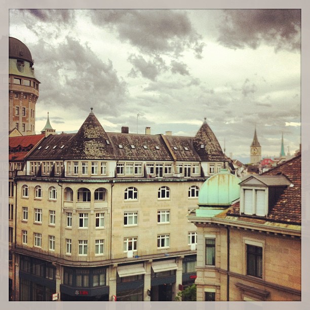 zurich roofs observatory thepicoftheday switzerland arhitecture dhnendhndhudhnnfnedh ndhdhudhndhn